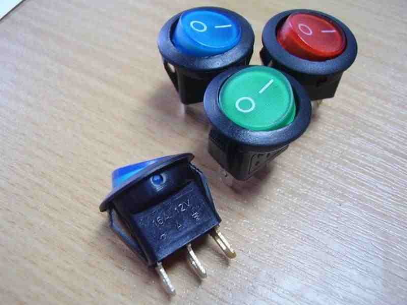 23-wylacznik-kolyskowy-podswietlany-16a-12v.jpg